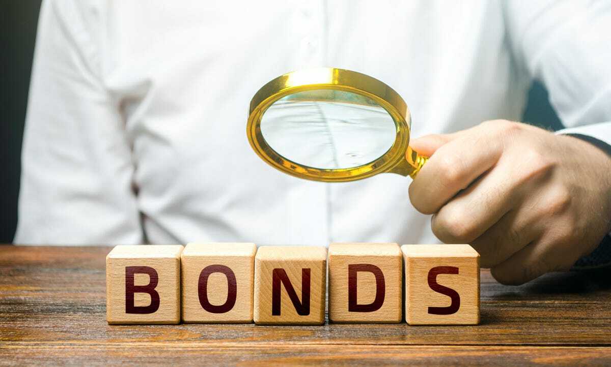 Why Buy Bonds Now? Exploring the Benefits in Today's Market