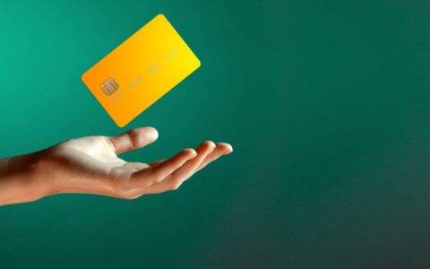 How to Escape the Credit Card Interest Trap: Tips for Avoiding Unnecessary Charges