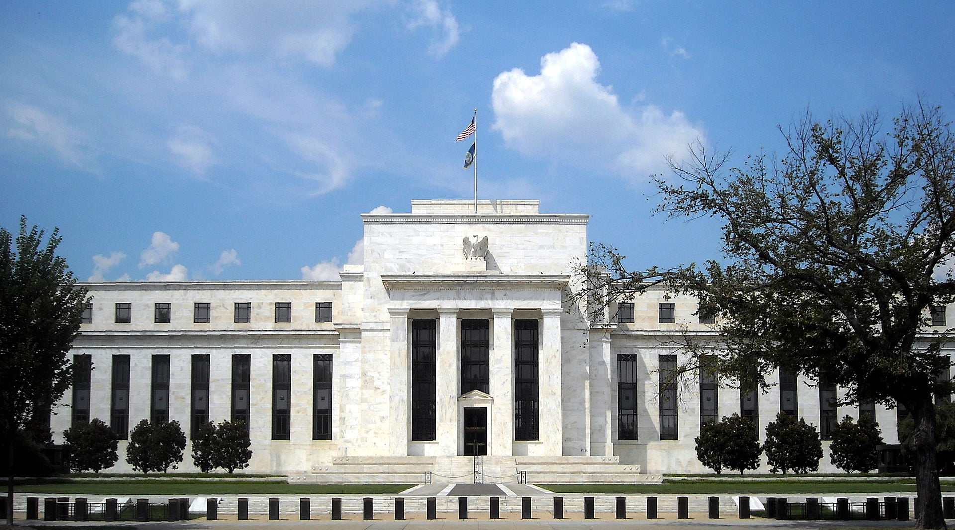 The Role and Tools of the Federal Reserve in Influencing the Economy