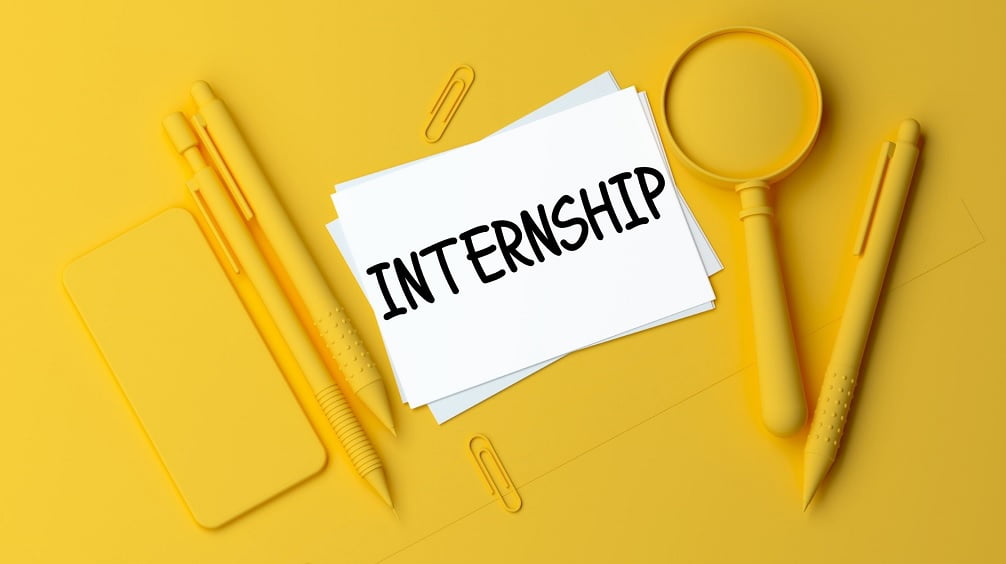 10 Websites to Help You Land Your Dream Internship