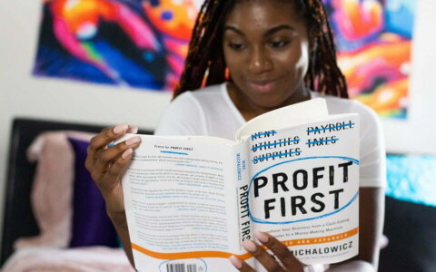 The Top 10 Must-Read Personal Finance Books on Amazon