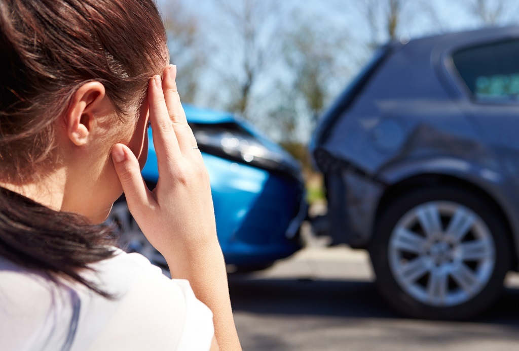 Navigating the Legal Aftermath: Deciding When to Engage a Lawyer Following a Car Accident